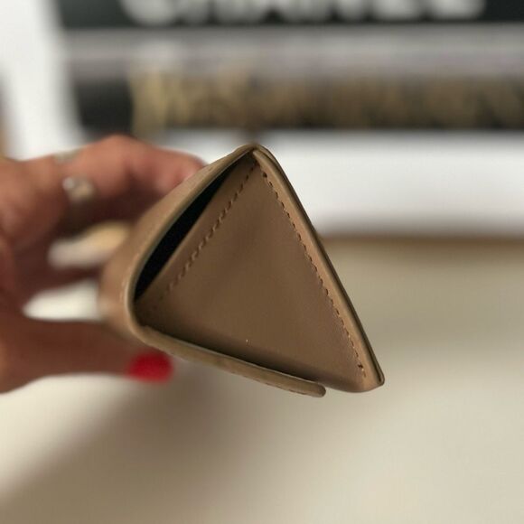 Authentic Burberry Brown Sunglass case eyeglass hard case - Picture 4 of 11